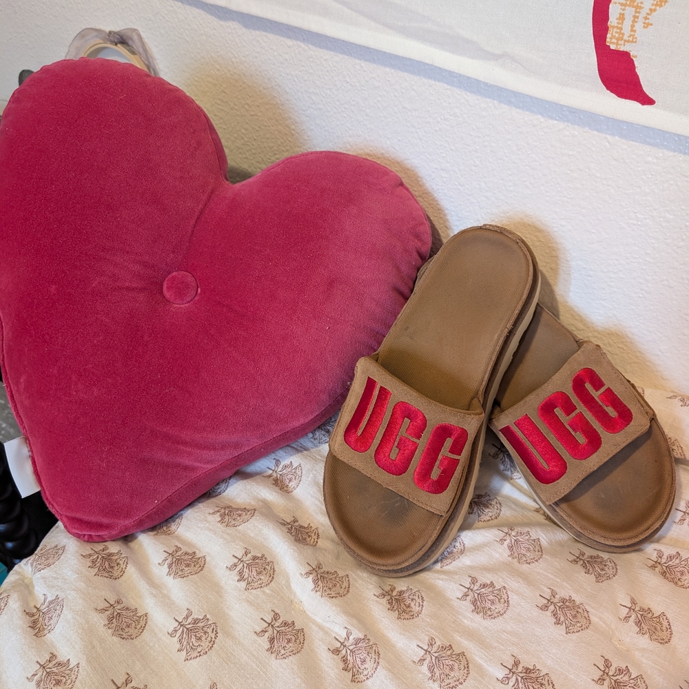 UGG Platform Chunky Tan Slides